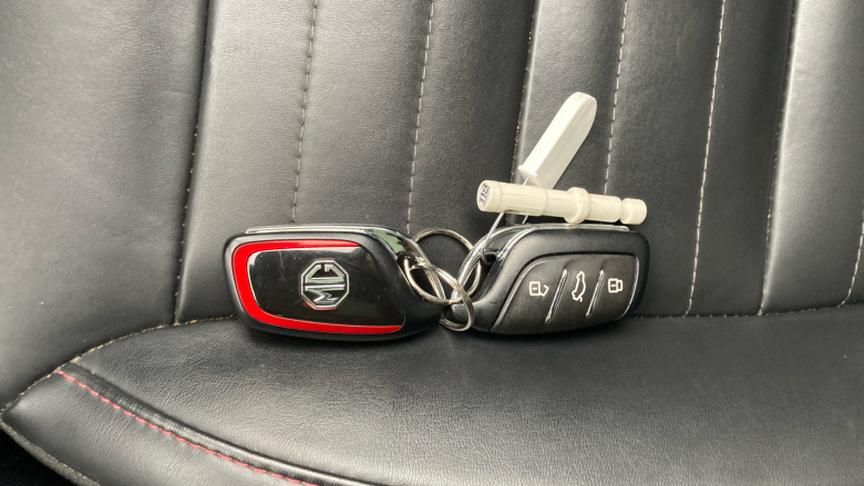 MG Hs 1.5 T-GDI Exclusive 5dr Petrol Hatchback